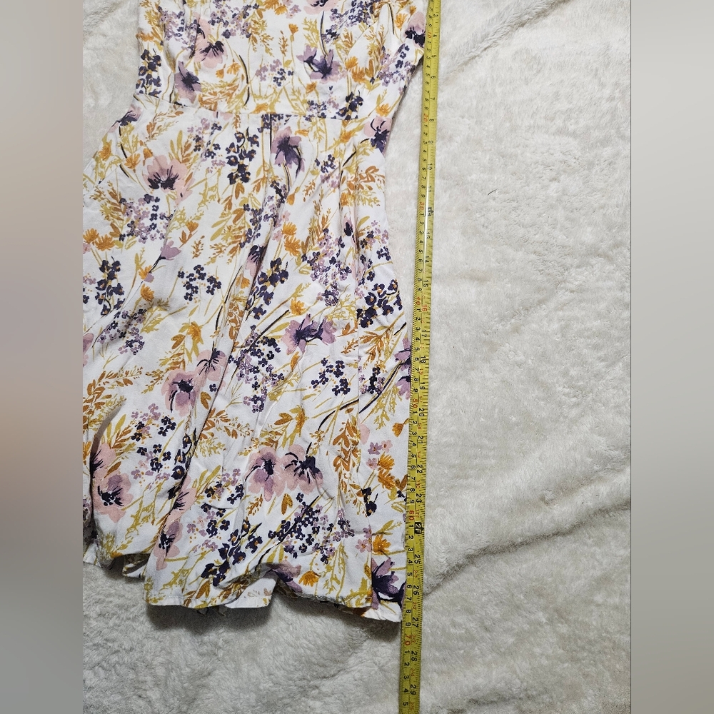 Old Navy Floral Print Dress - Picture 5 of 9